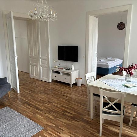 וינה Casa Nostra - Sonnige Wohnung Direkt Am Augarten מראה חיצוני תמונה